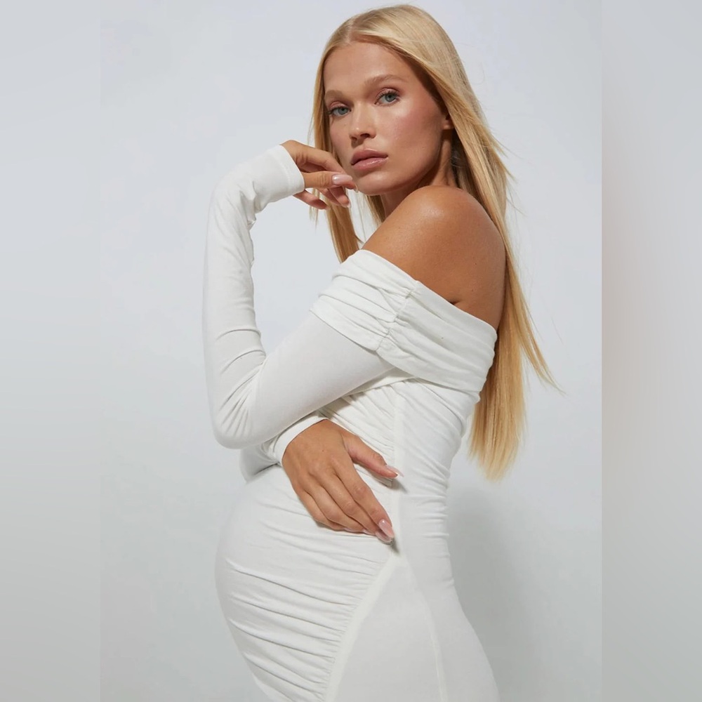Off-Shoulder White Bodycon Maternity Dress
